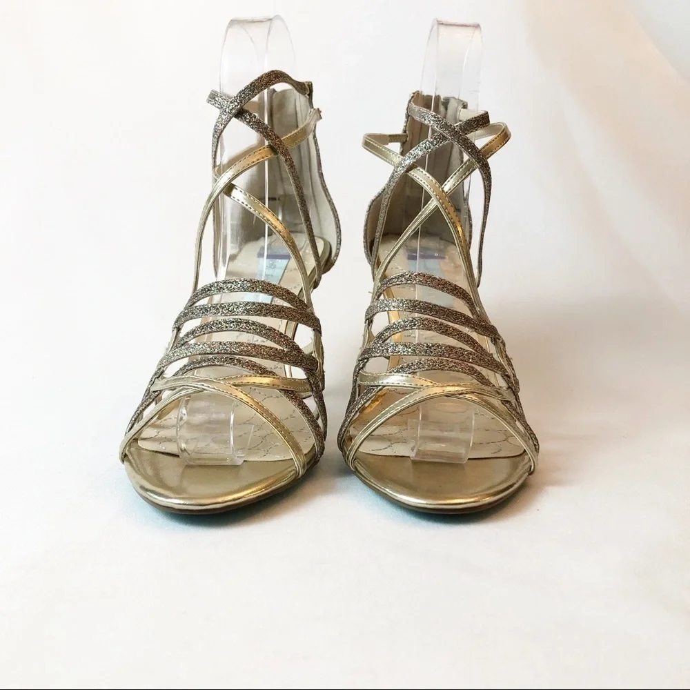𝅺BLUE By Betsy Johnson SB Crown Dress Pump